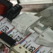 Switch KVM manual con conexión DVI