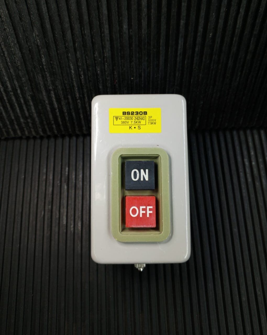 Interruptor de arranque directo ON/OFF