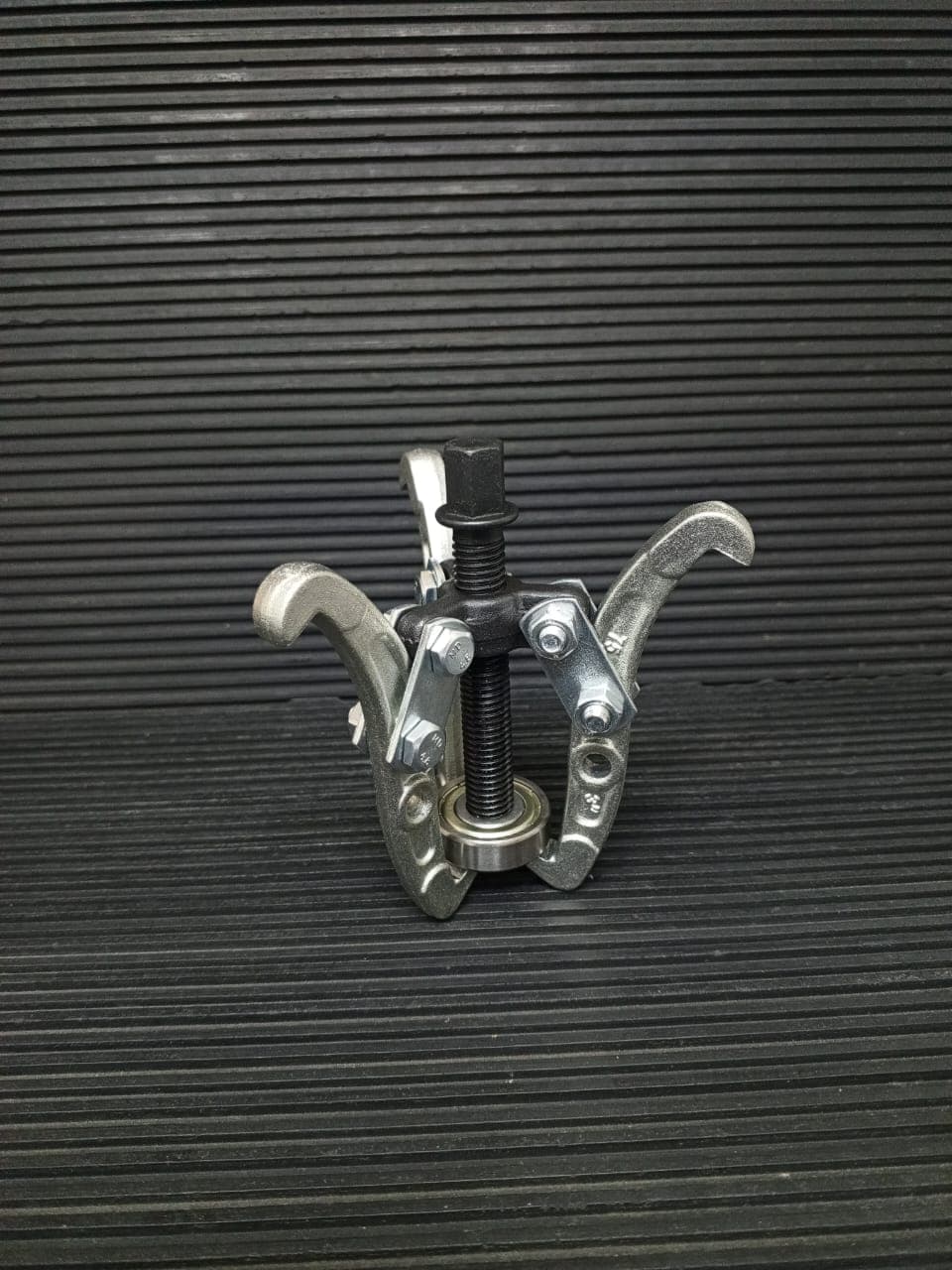 Extractor de 2 garras (patas) reversible