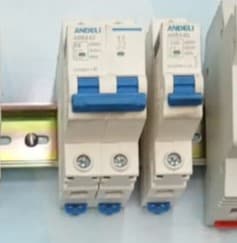 Interruptor termomagnético (MCB) ANDELI modelo ADB3-63