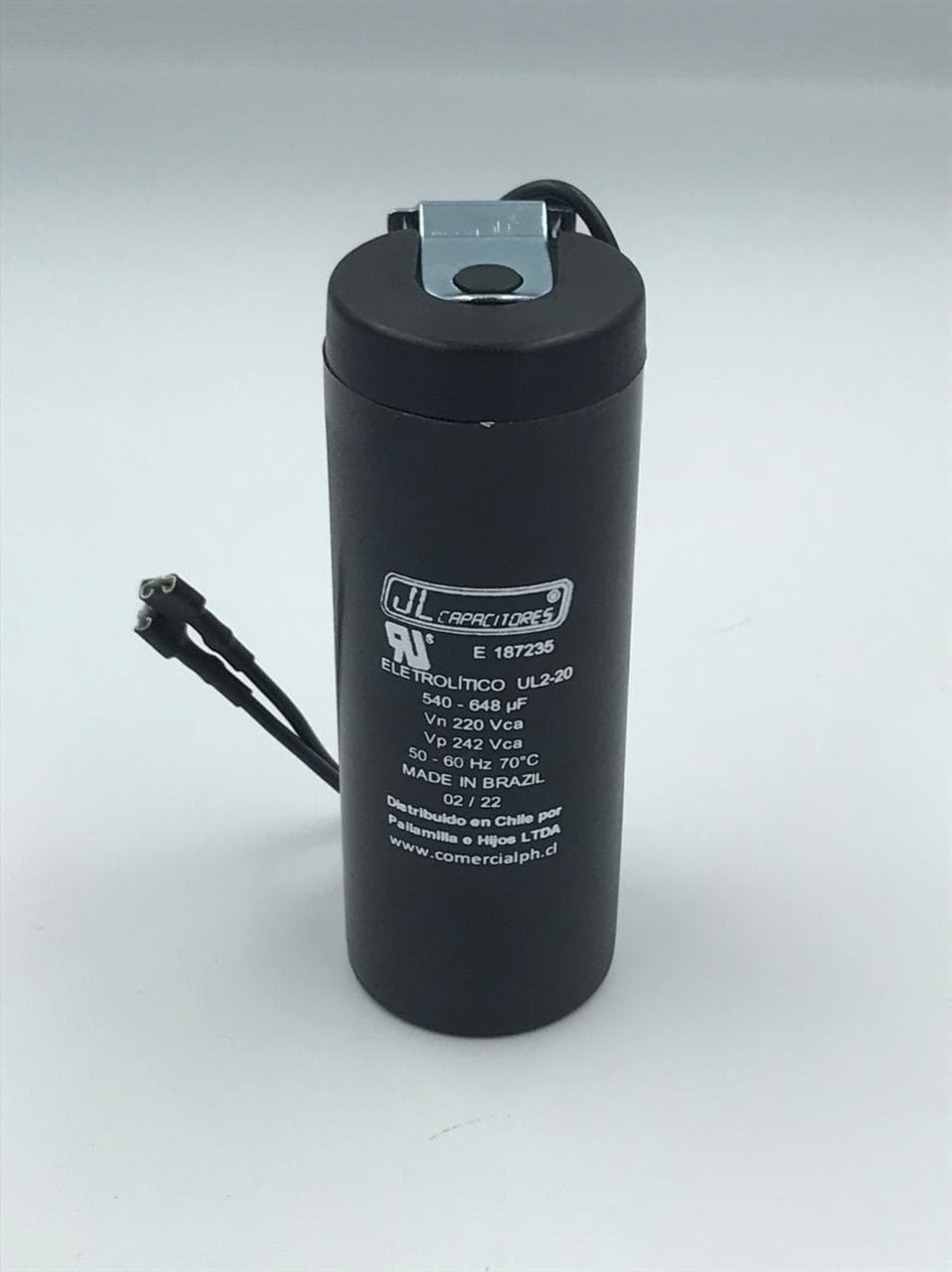 Capacitor de arranque de 540-648 µF y 220V