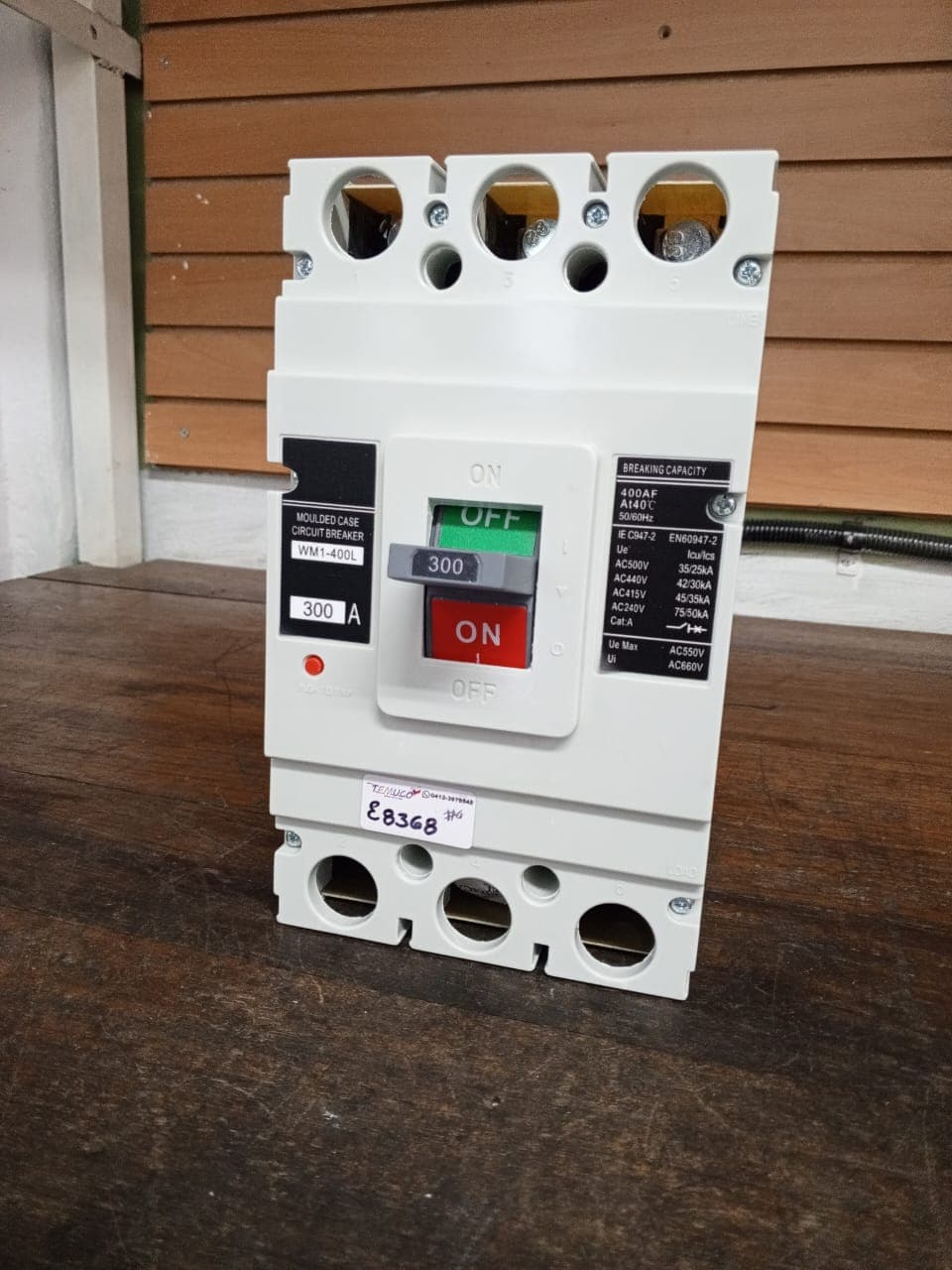 Interruptor automático de caja moldeada (MCCB) de 3 polos, modelo WM1-400L