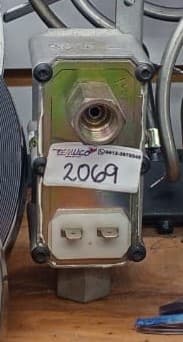 Válvula solenoide (electroválvula) de 2 vías con cuerpo metálico