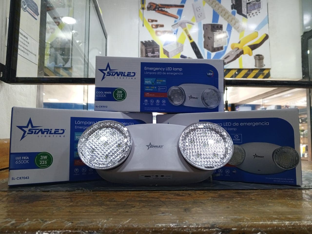 Lámpara de emergencia LED Starled de 3W y 225 lúmenes