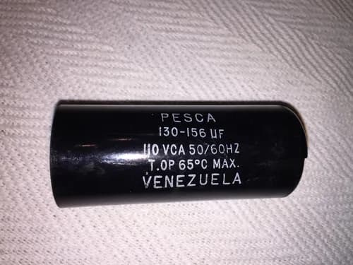 Capacitor de arranque de 130-156 µF y 110V
