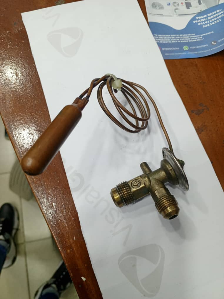 Válvula de Expansión Termostática (VET / TXV)