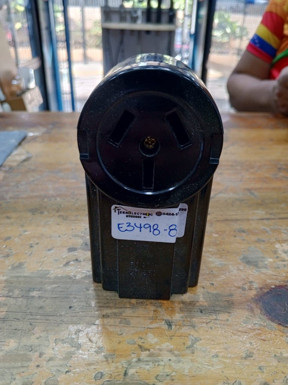 Conector hembra aéreo industrial de 50A, tipo NEMA 10-50R