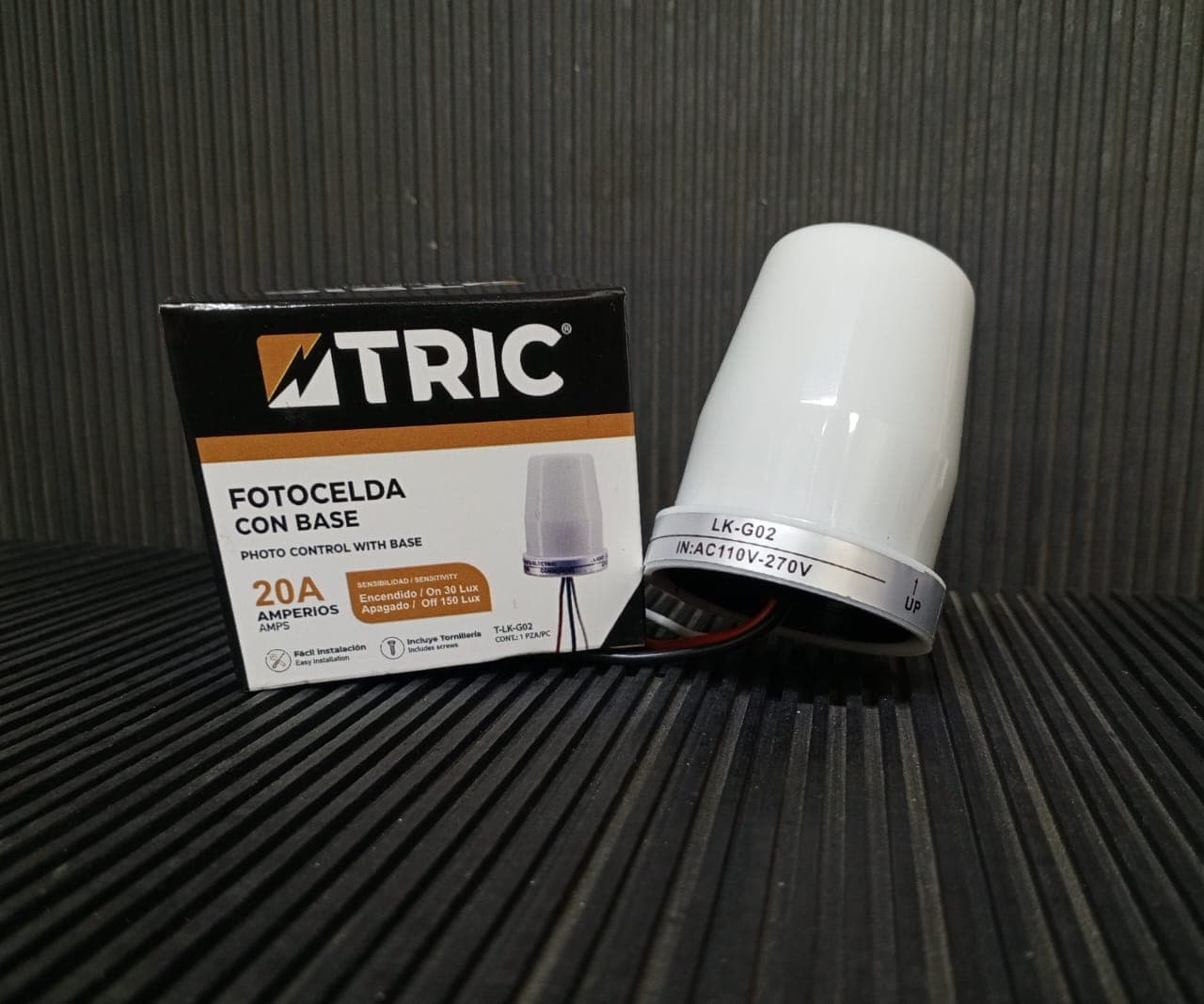 Fotocelda TRIC de 20A con base