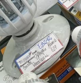 Portalámparas de porcelana (sócate) tipo plafón con rosca E27