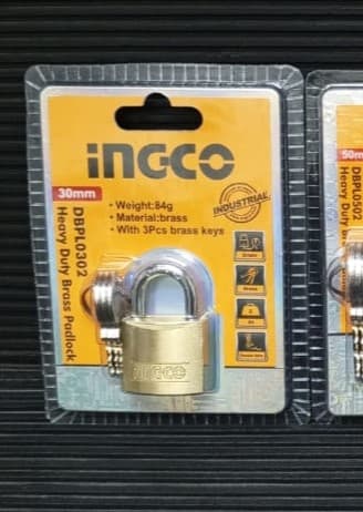 Candado de latón de uso industrial INGCO de 30mm