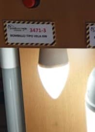 Bombillo LED tipo Vela de 6W