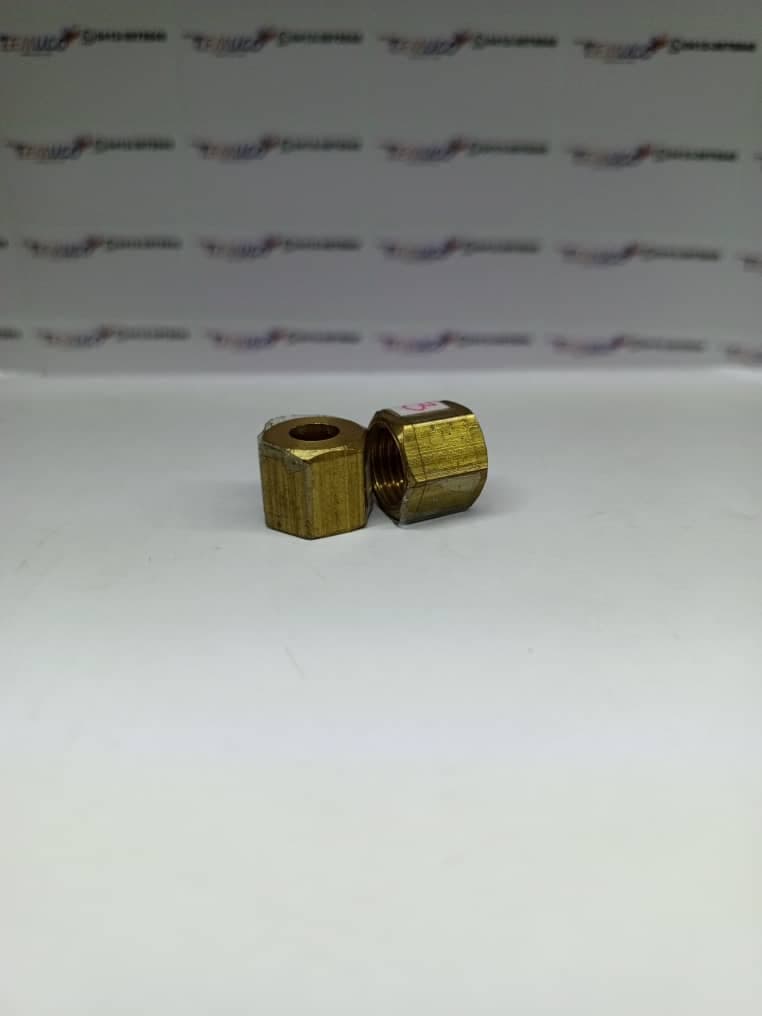 Tuerca flare de latón para conexiones de tubería abocardada