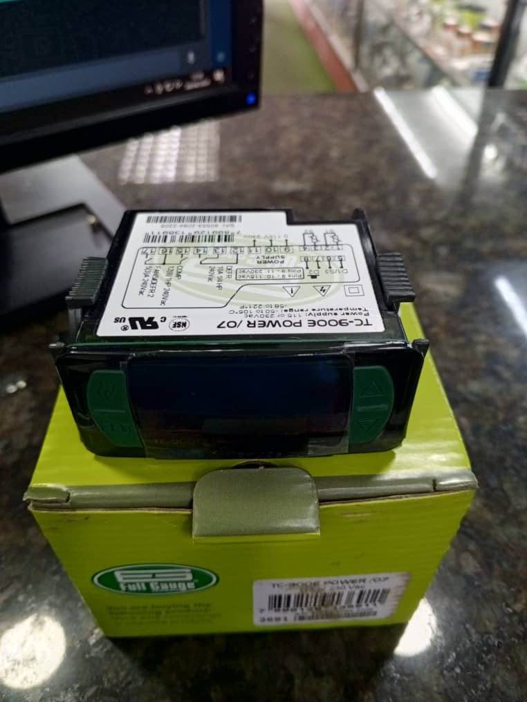 Controlador de temperatura digital Full Gauge TC-900E Power/07