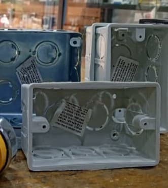 Caja de empotrar rectangular de PVC 4x2