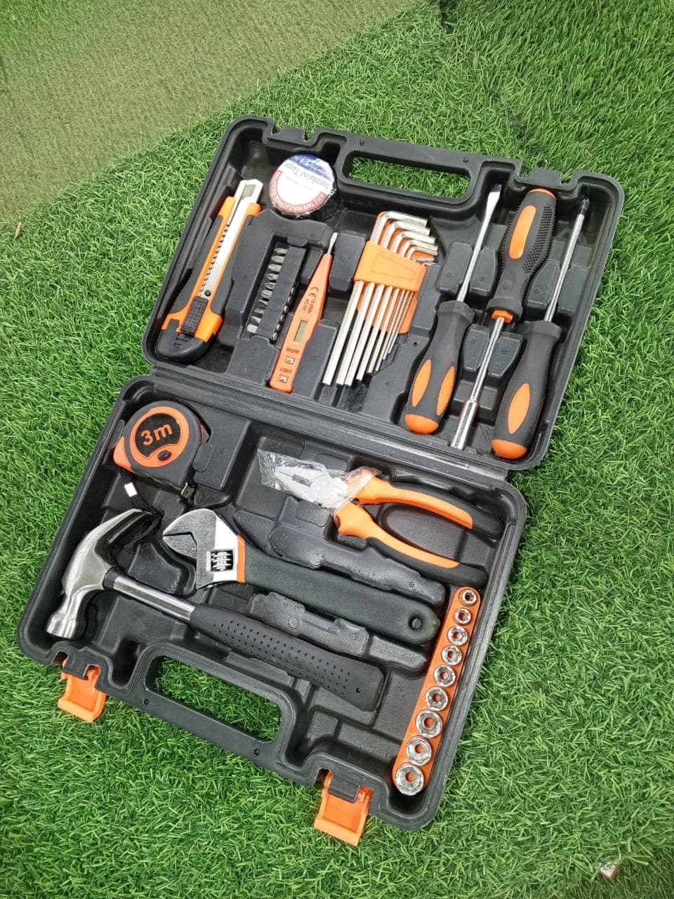 Completo kit de herramientas manuales