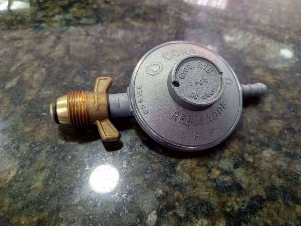 Regulador de gas doméstico Congas para bombonas de GLP