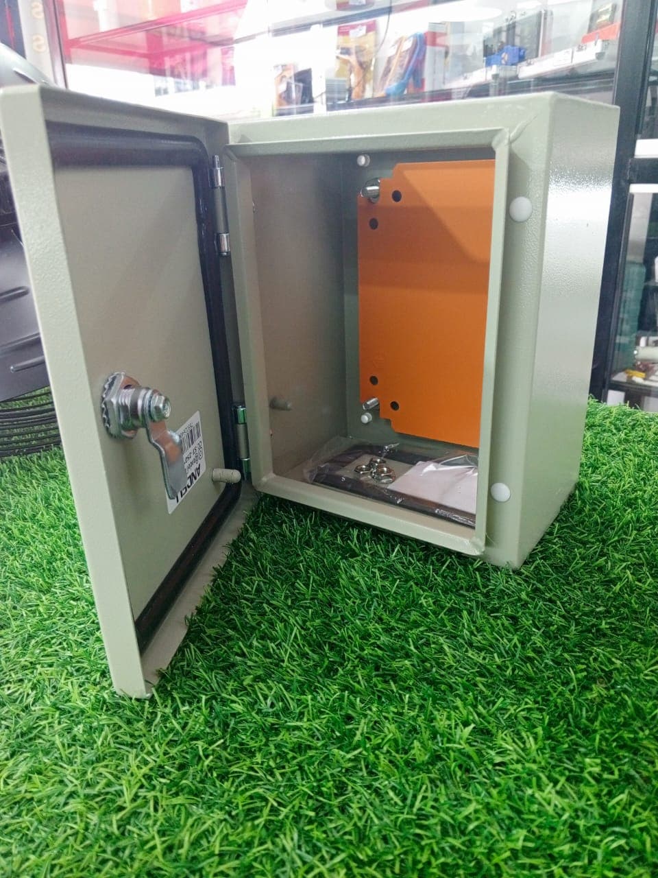 Gabinete metálico (caja de paso) de uso general
