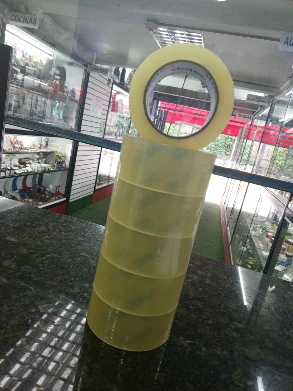 Cinta adhesiva de embalaje transparente de alta resistencia