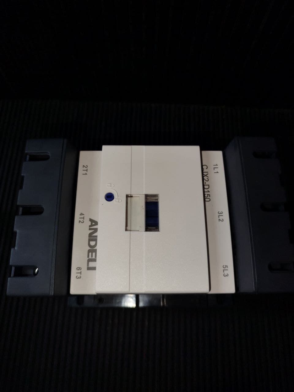 Contactor tripolar Andeli de alta capacidad